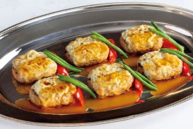 ① 芳醇な茸の香りと濃厚チーズで 焼いたハンバーグステーキ