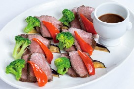 ①ローストビーフ フォンドボークリームソース